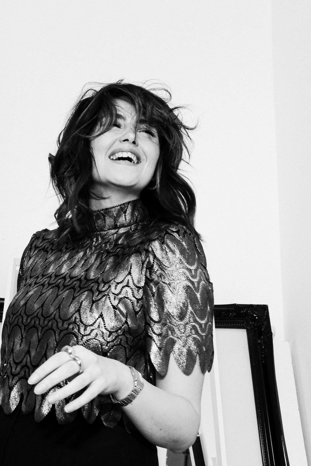 S/S Gold & Black lace cropped top